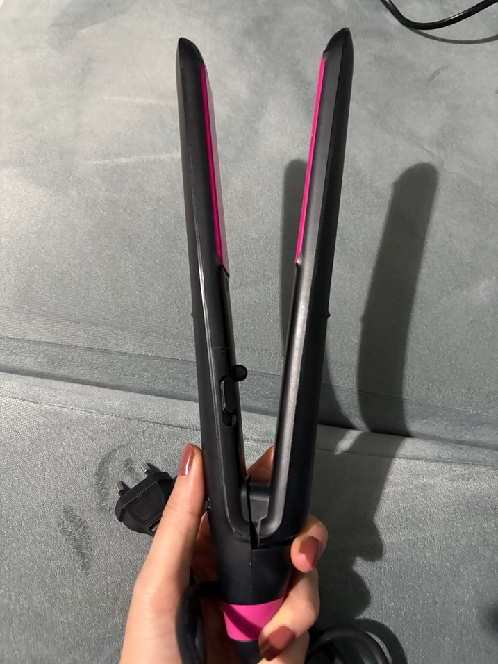 PHILIPS Keratin Seramik Plakalı Saç Düzleştirici - Görsel 4