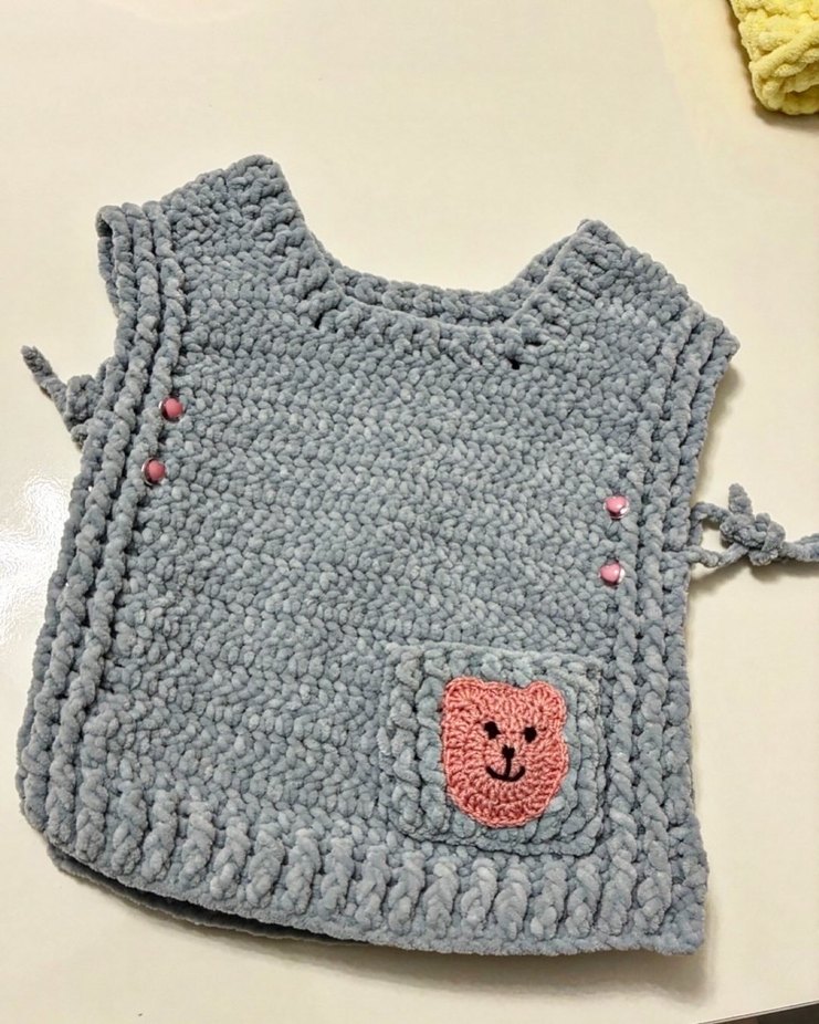 Gri Nakışlı Bebek Önlüğü - Görsel 2