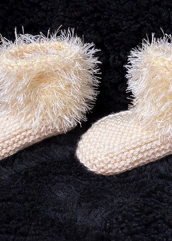 Beyaz Kürklü Kız Çocuk Triko Bot - Görsel 3