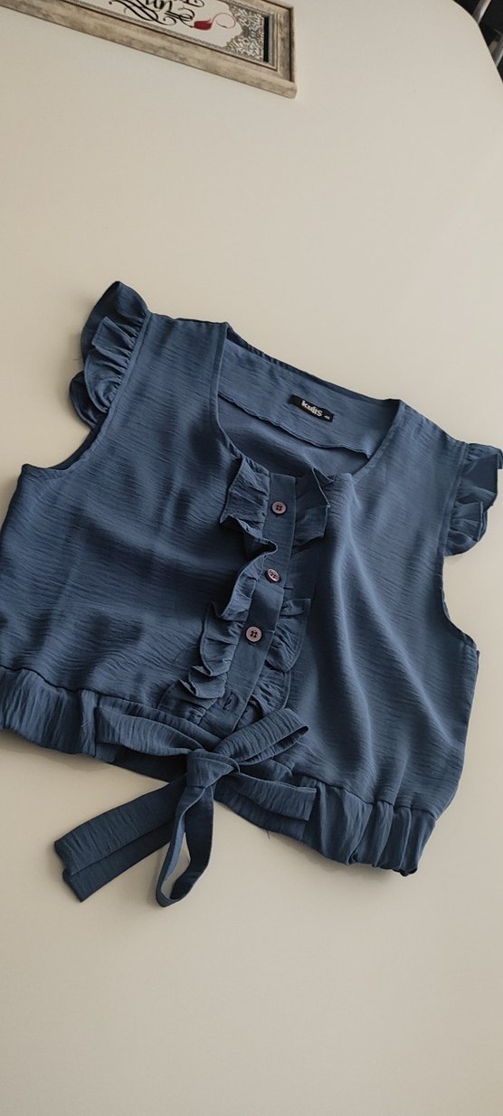 Mavi Kolsuz Fırfırlı  Bluz - Görsel 3