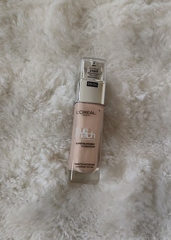 L'Oreal Paris Beige Likit Fondöten