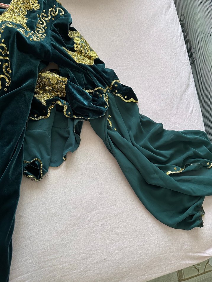 Kadın Uzun Kollu V Yakalı Desenli Altın Renkli bindallı - Görsel 3