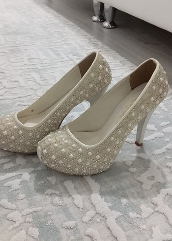 Diger Beyaz Nakışlı Boncuklu Kadın Abiye Ayakkabı - Görsel 2