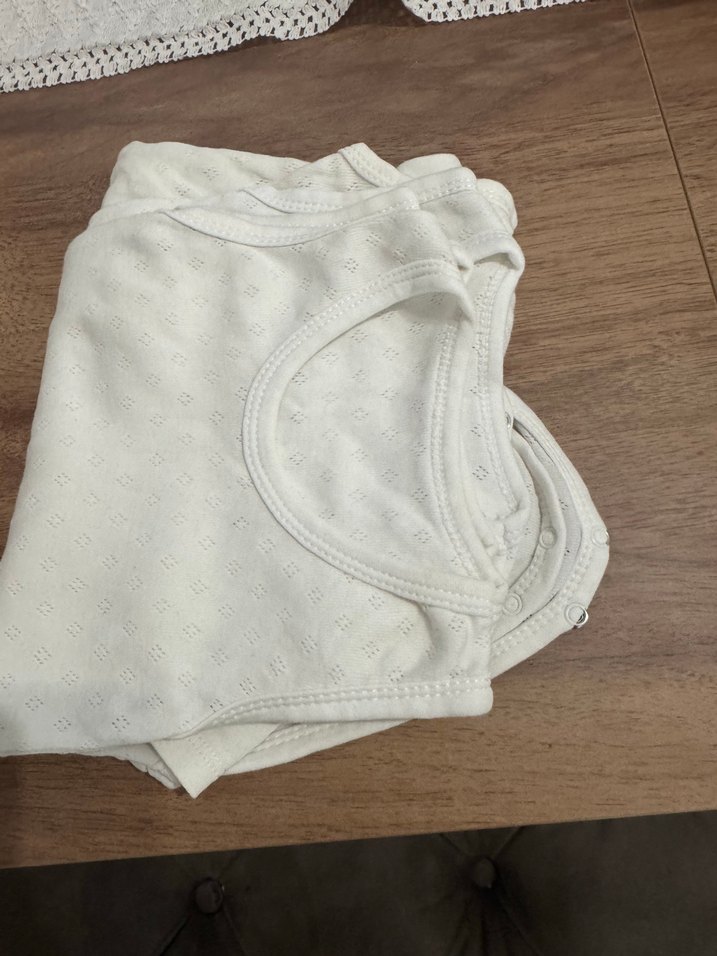 Beyaz Kolsuz Bebek Çıtçıtlı Body - Görsel 4