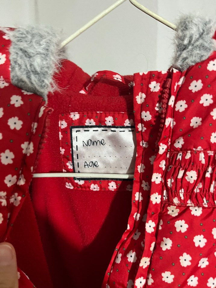 Kız Çocuk Kırmızı Puantiyeli Düğmeli Mont - Görsel 3