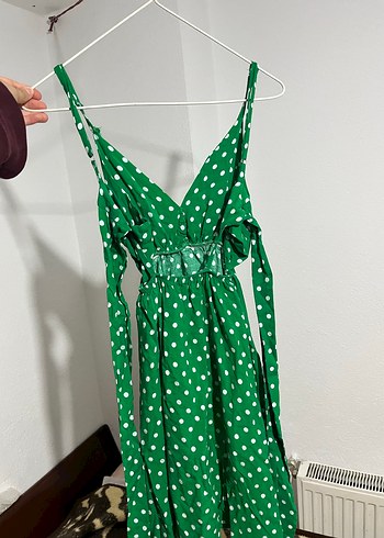 Parlak Yeşil Puantiyeli  Elbise - Görsel 5