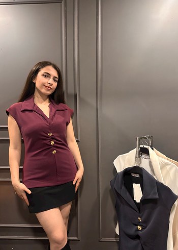 Düğmeli V Yaka Kolsuz bluz - Görsel 3