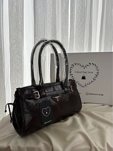 PRADA ÇANTA