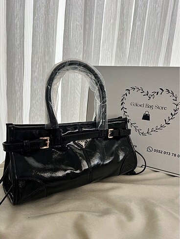 PRADA ÇANTA