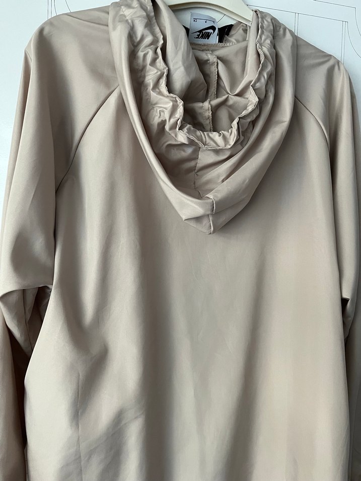 Bej Kapüşonlu  Yağmurluk - Görsel 3