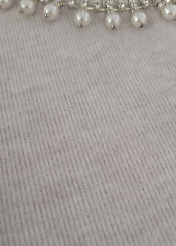 Boncuk Kolye Detaylı Kadın Bluz - Görsel 2