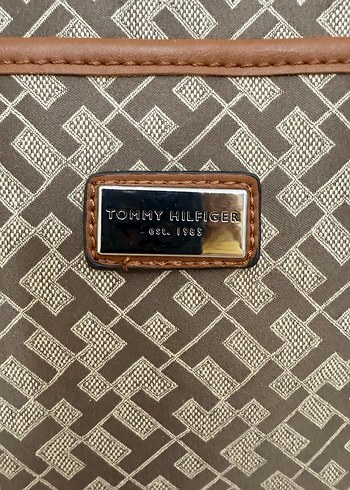  Beden YENİ Tommy Hilfiger Çapraz Çanta