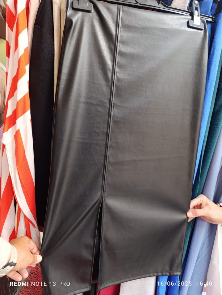 Drapeli Siyah Uzun Kadın Etek boy 70 cm S/M/L yırtmac 20cm - Görsel 2