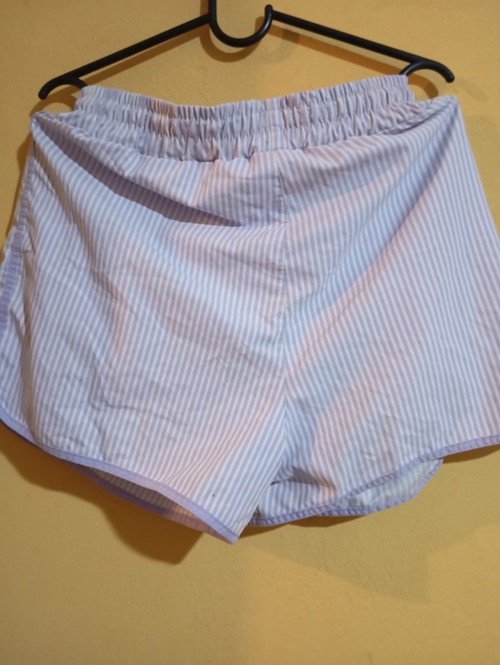 Mor Çizgili Mini Şort - Görsel 4