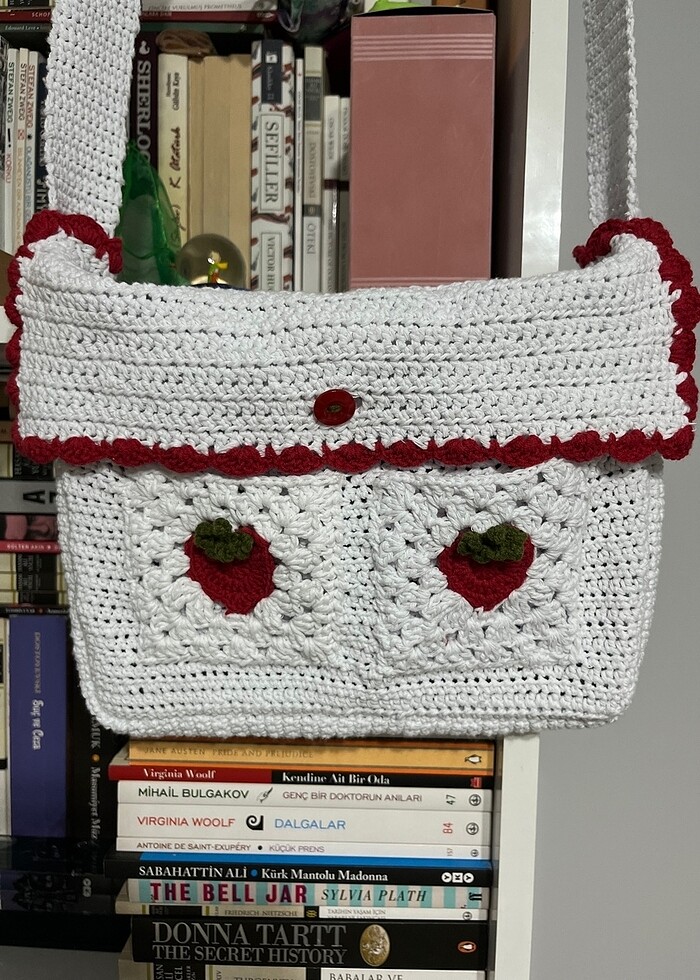örgü çilek postacı çanta - Görsel 4