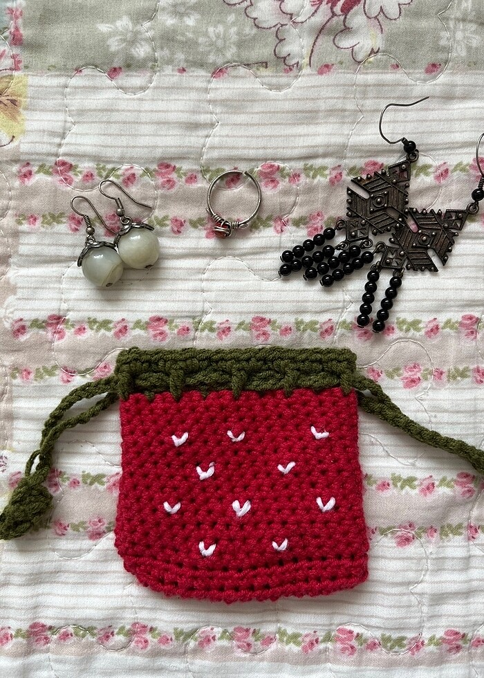 örgü çilek kese pouch - Görsel 3