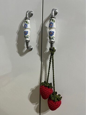 örgü çilek charm - Görsel 6