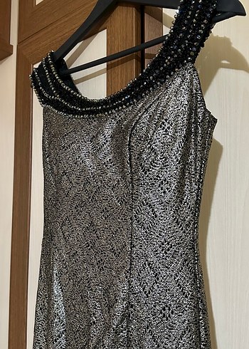 Kuyruklu abiye - Görsel 4