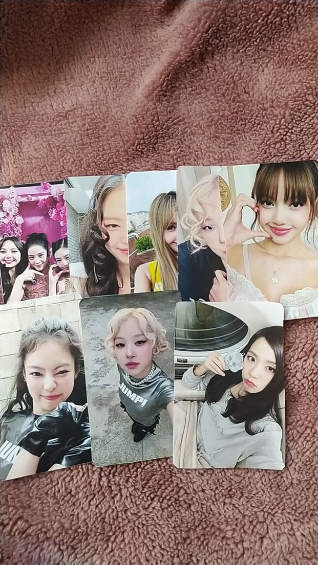 hazır kesilmiş kpop photocard - Görsel 3