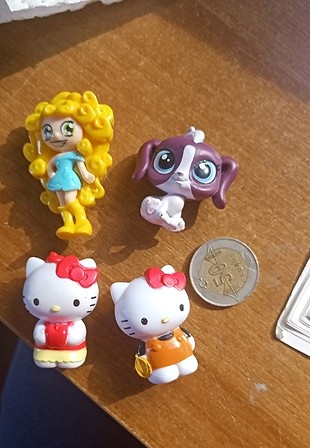  miniş ve Hello Kitty 
