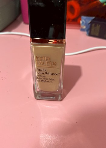 Estee Lauder Estée Lauder Fondöten SPF20