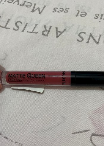 Note Matte Queen Likit Ruj