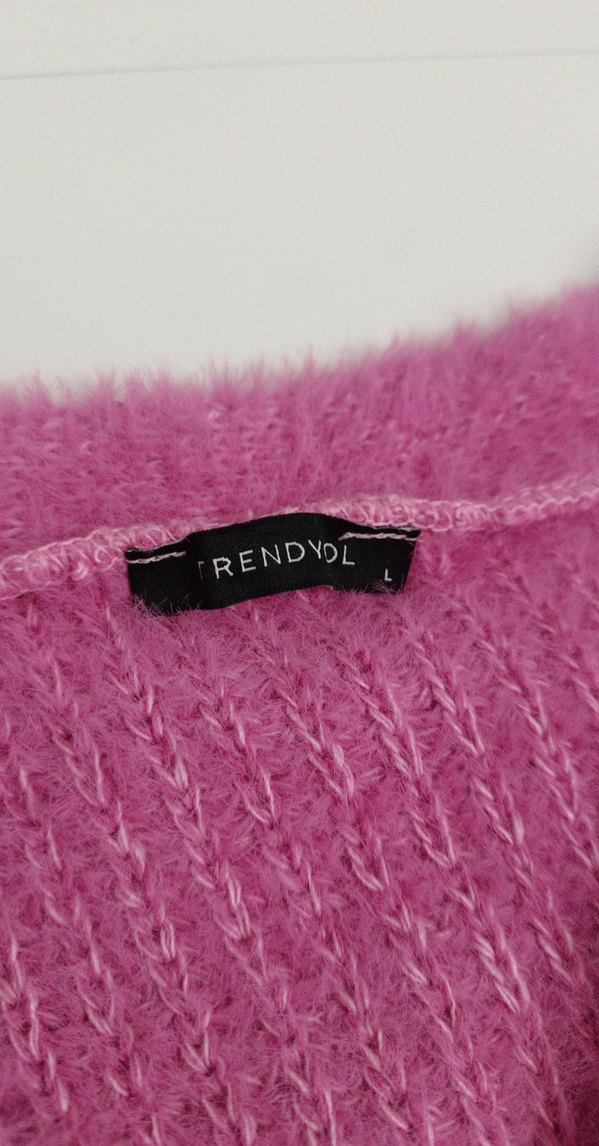 Pembe Crop Hırka - Görsel 3