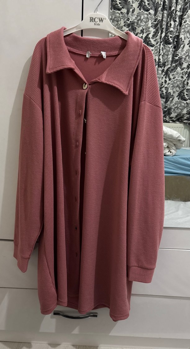 Pembe Düğmeli Kadın Uzun Kollu Gömlek - Görsel 2