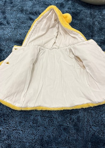 Sarı Kapüşonlu Erkek Çocuk Kürklü Mont - Görsel 4