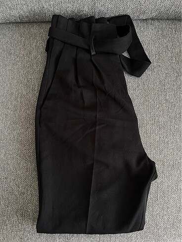 H&M HAVUÇ KESİN PANTALON