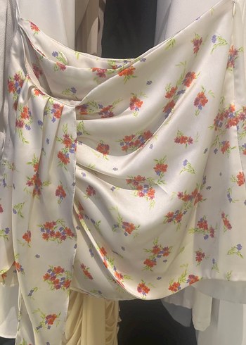 Zara çiçekli saten etek