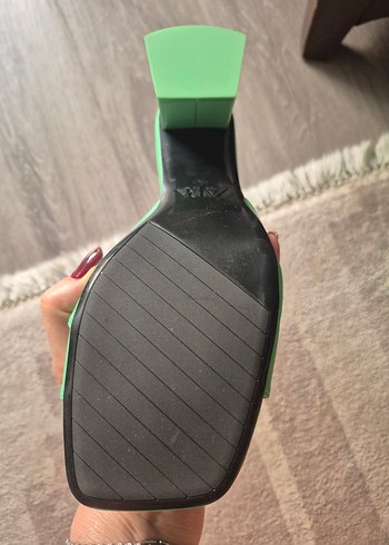 Zara Yeşil Örgü Topuklu Kadın Terlik