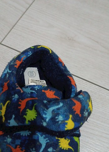 Renkli Bağcıklı Erkek Çocuk Ev Terliği - Görsel 2