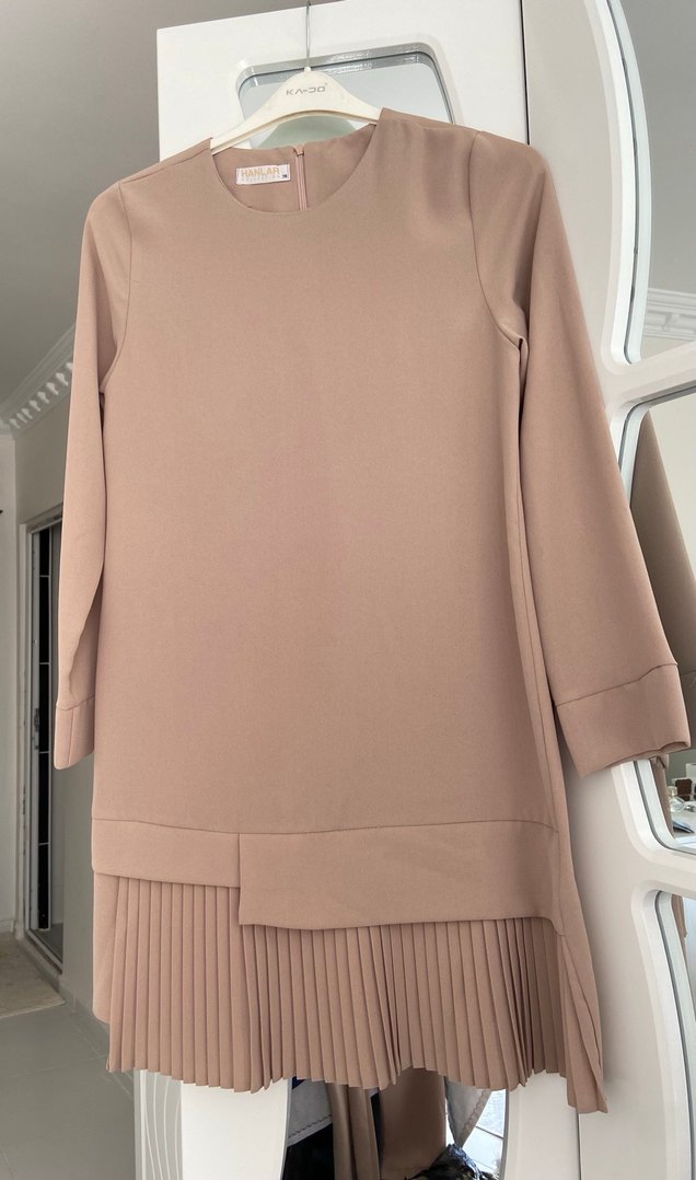 Bej Uzun Kollu Piliseli Kadın Tunik - Görsel 2