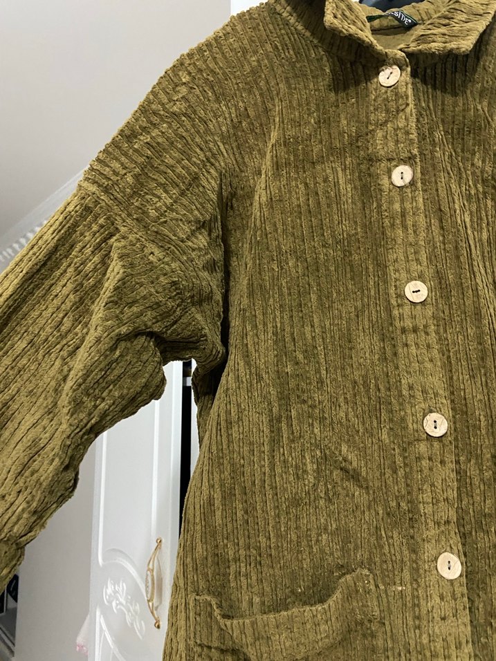 Düğmeli Kahverengi Kadife Uzun Kollu Gömlek - Görsel 2