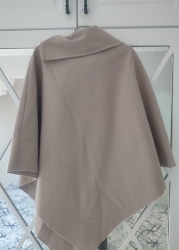 Düğmeli Bej Kadın Panço - Görsel 2