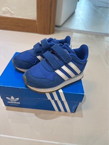 22 Beden Adidas Bebek ayakabı