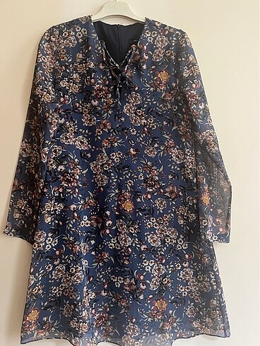 Sifon Cicekli Elbise XS