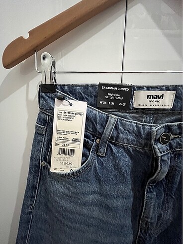 Katlama paçalı düz kesim pantolon