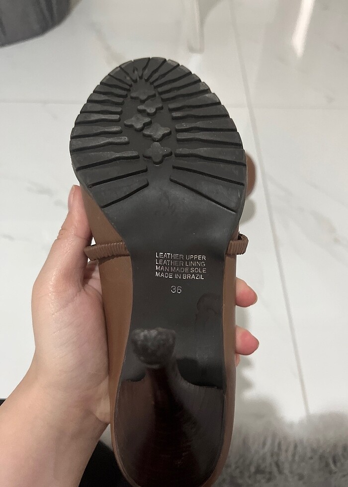 Orjinal deri topuklu ayakkabı - Görsel 4