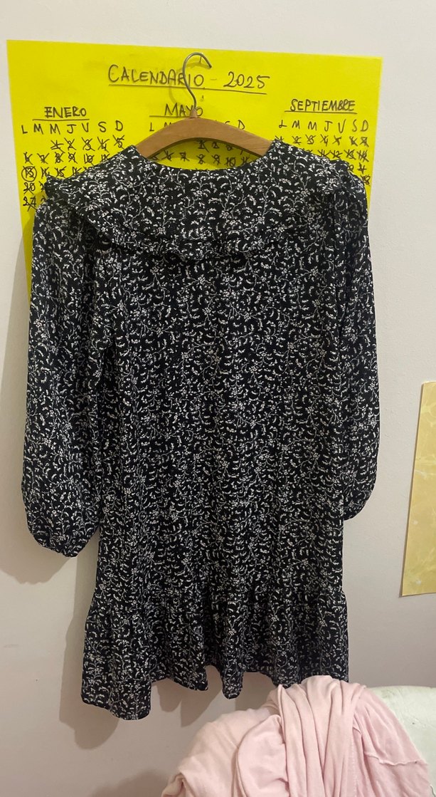 Uzun Kollu Siyah Desenli diz üstü elbise - Görsel 3