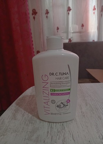 DR.C.TUNA Sarımsak Özlü Canlandırıcı Şampuan 500 ml
