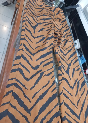 Kahverengi Zebra Desenli Kadın Kumaş Pantolon - Görsel 5