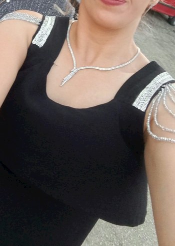 Siyah balık elbise