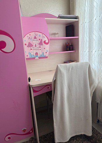 Beden Genç odası Pembe Çocuk Yatağı ve Çalışma Masası Takımı