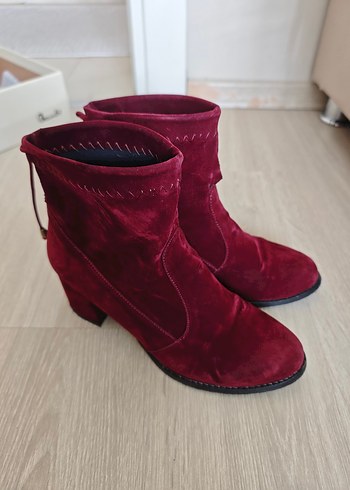Bordo Süet İşlemeli Fermuarsız Kadın Bot