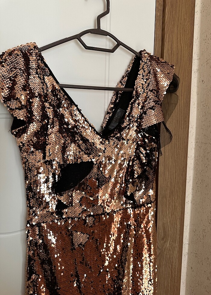 Gece parti elbisesi - Görsel 3