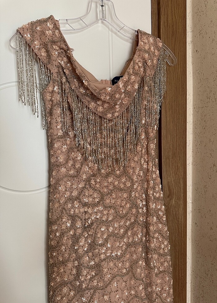 Oleg Cassini nişan uzun abiye - Görsel 5