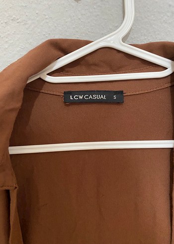 Düğmeli Bej Keten Uzun Kollu Gömlek - Görsel 3