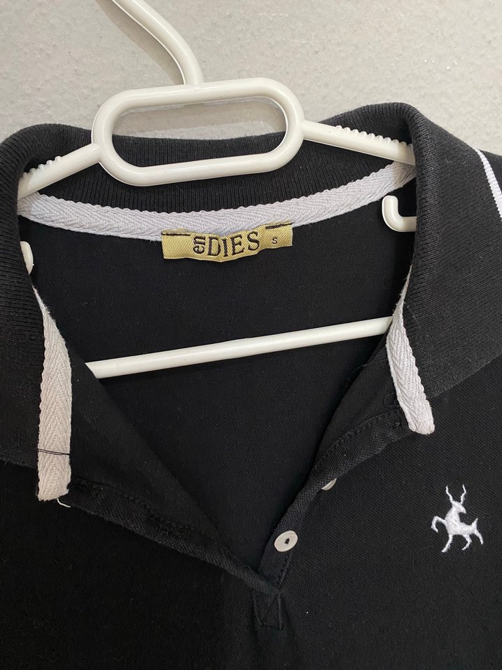 Siyah polo tişört kumaşı kaliteli sağlam bi kaç defa kullandım - Görsel 2